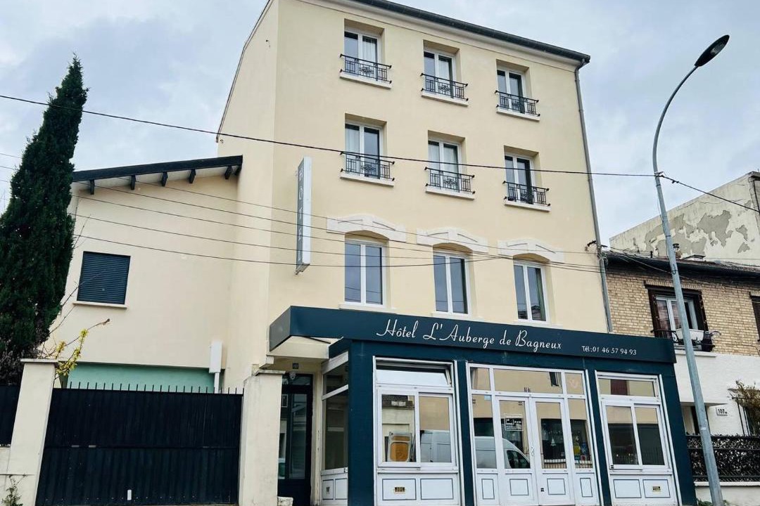 Photo of Others in Bagneux
