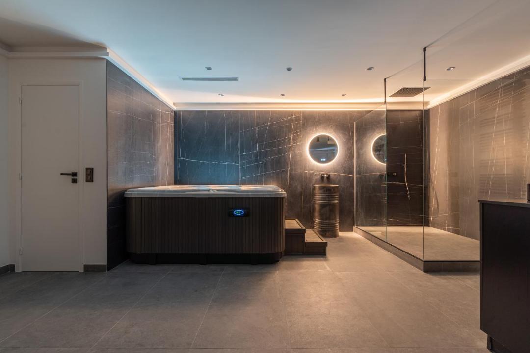 Photo of Bathroom in Esbly