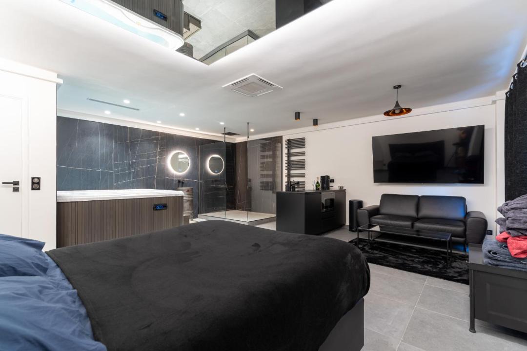 Photo of Bedroom in Esbly