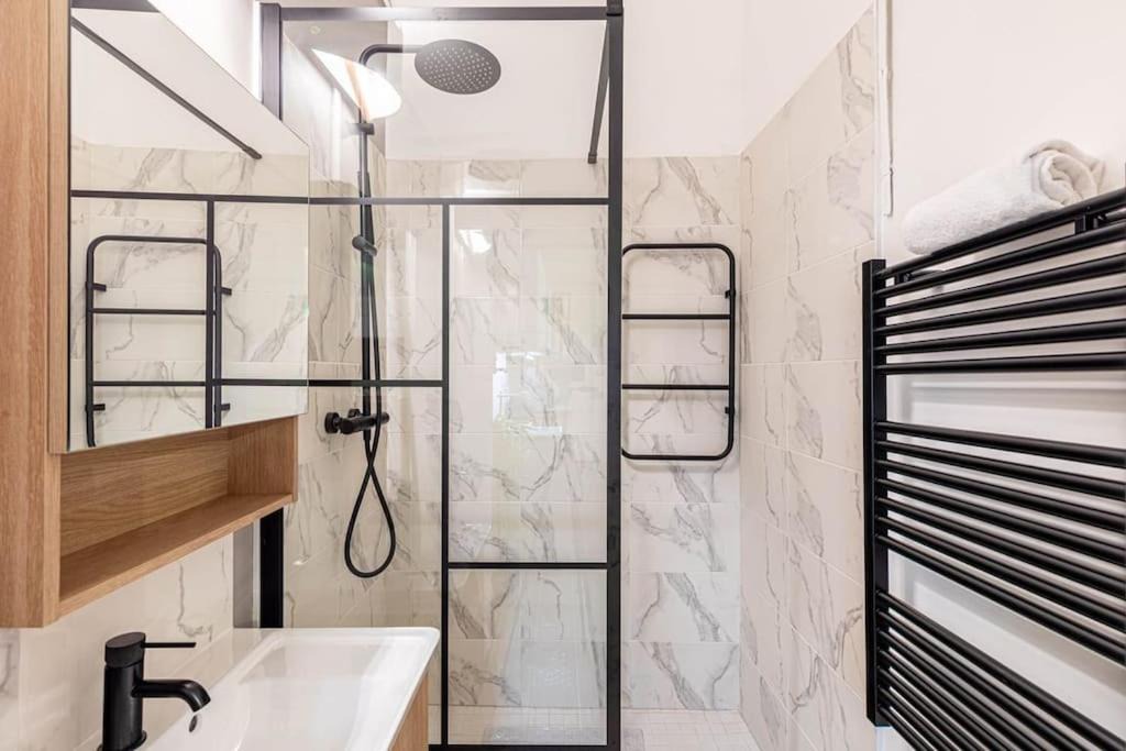Photo of Bathroom in Porte-Saint-Martin