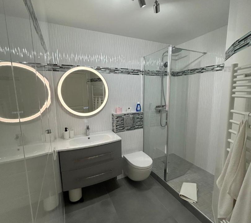 Photo of Bathroom in Montfermeil