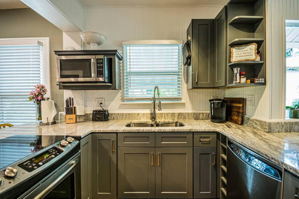 Photo of Kitchen in Greater Woodlawn