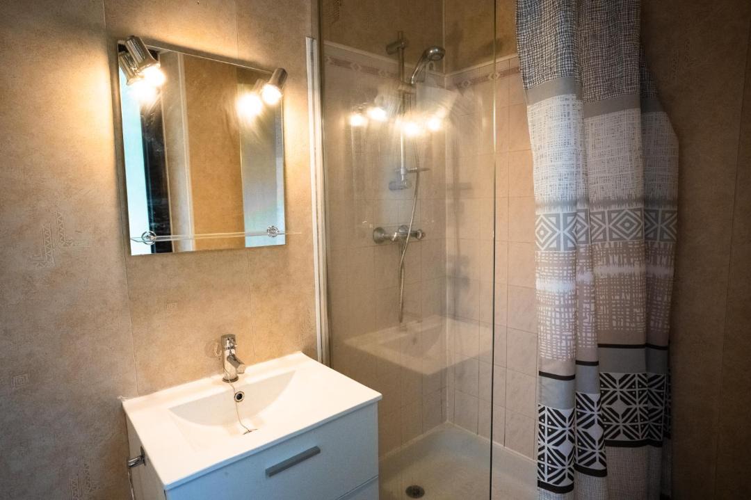 Photo of Bathroom in Joinville-le-Pont