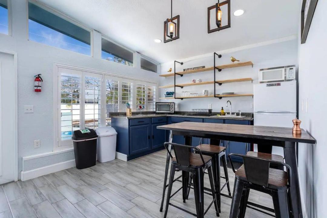 Photo of Kitchen in Dover Shores East