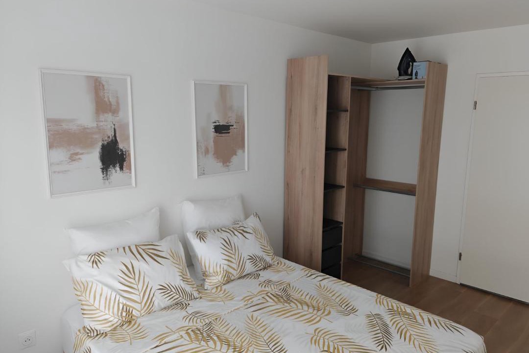 Photo of Bedroom in Villepinte