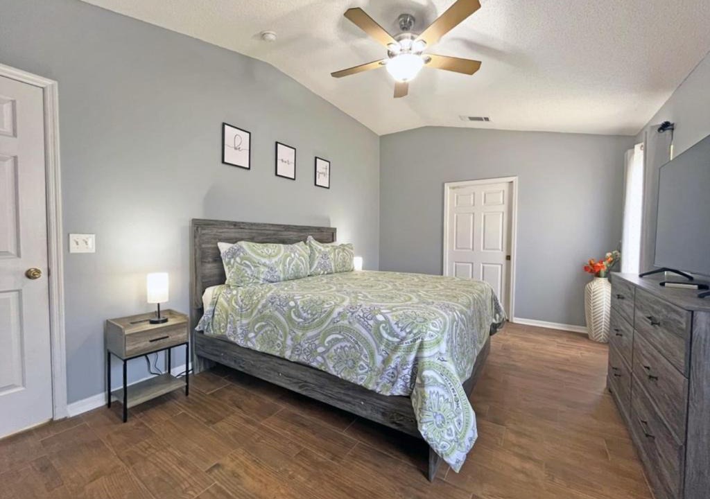 Photo of Bedroom in Wellington