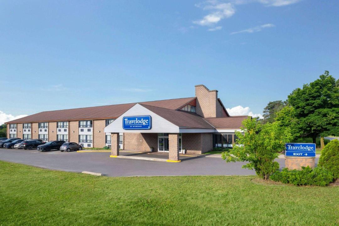 Photo of Buildings in Barrie