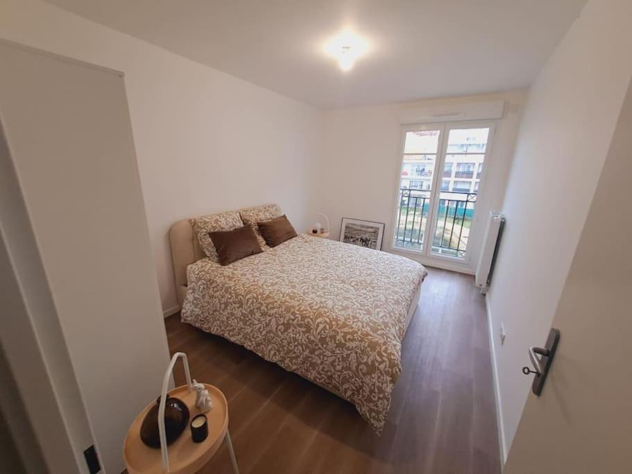 Photo of Bedroom in Le Blanc-Mesnil