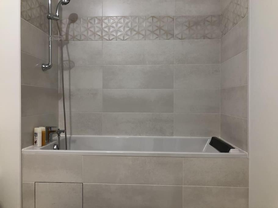 Photo of Bathroom in Noisy-le-Grand