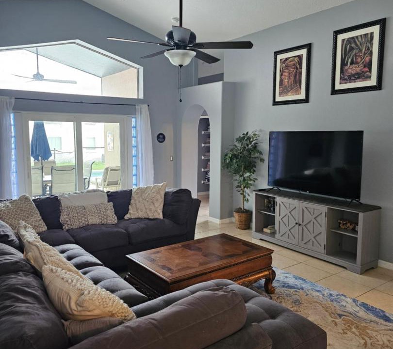 Photo of Livingroom in Windsor Palms