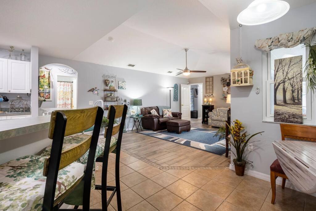 Photo of Livingroom in Tuscan Ridge