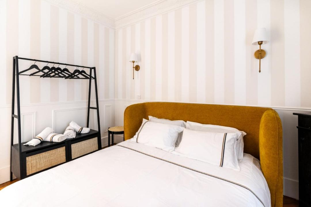 Photo of Bedroom in Saint-Lambert