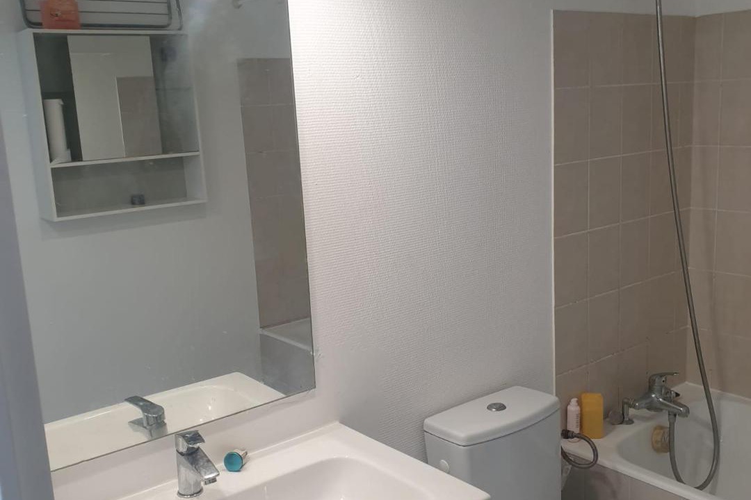 Photo of Bathroom in Suresnes