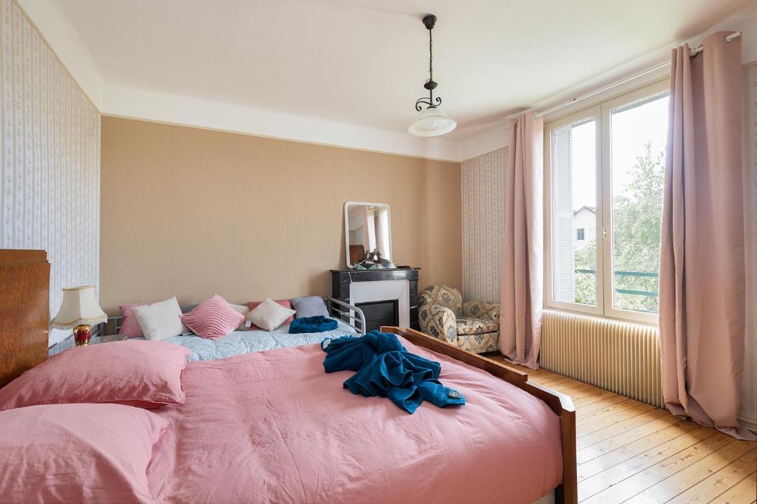 Photo of Bedroom in Limeil-Brevannes