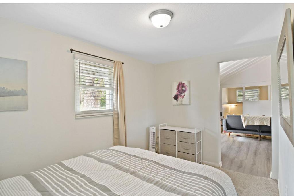 Photo of Bedroom in Babson Park