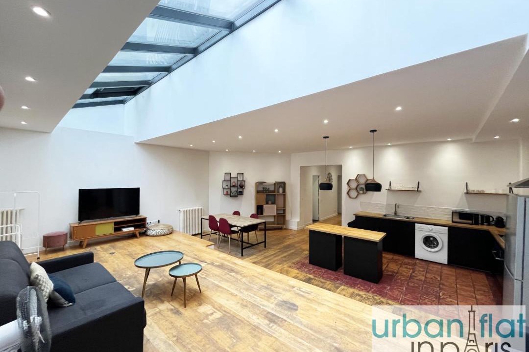 Photo of Livingroom in 19th Arrondissement