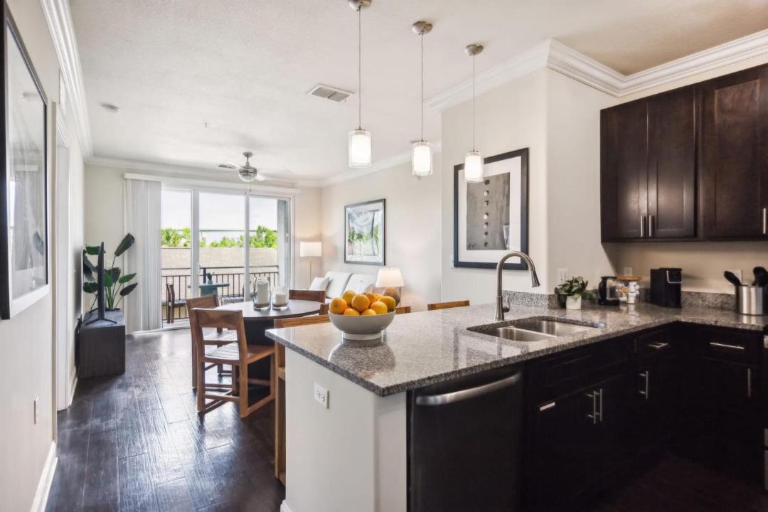 Photo of Kitchen in Florida Center North