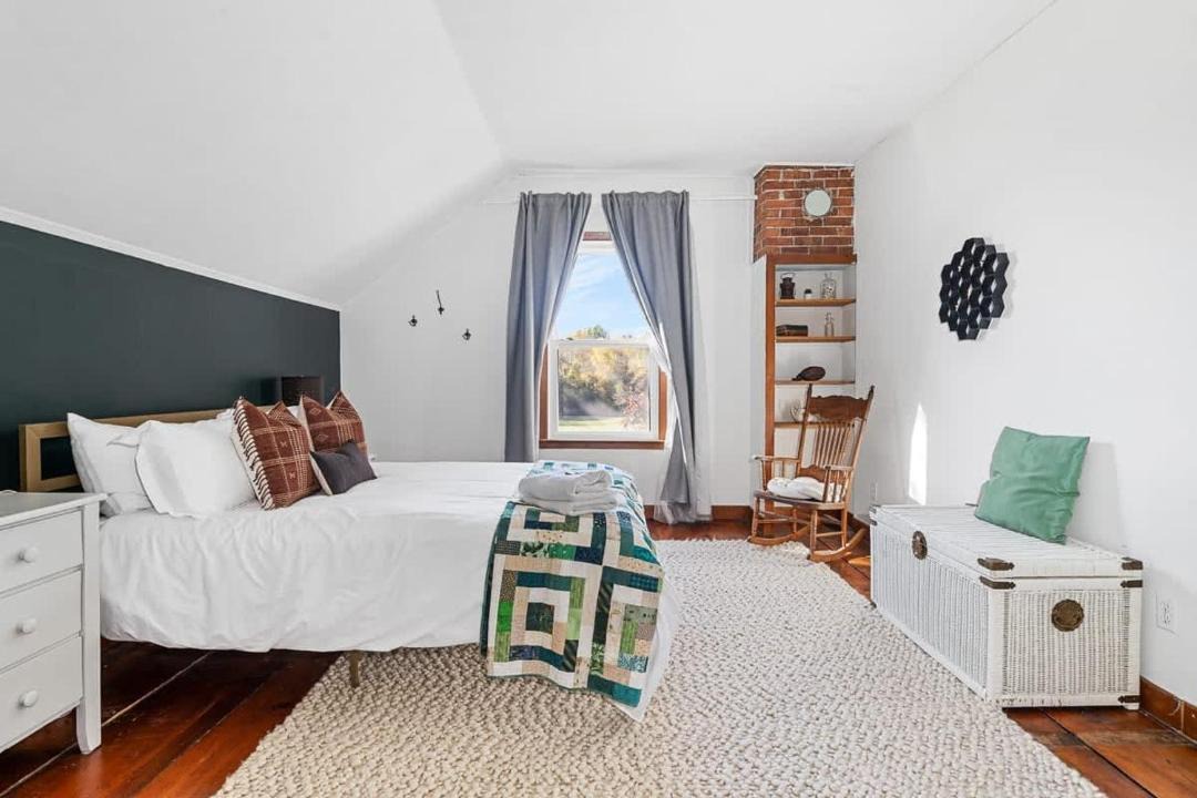 Photo of Livingroom in Picton
