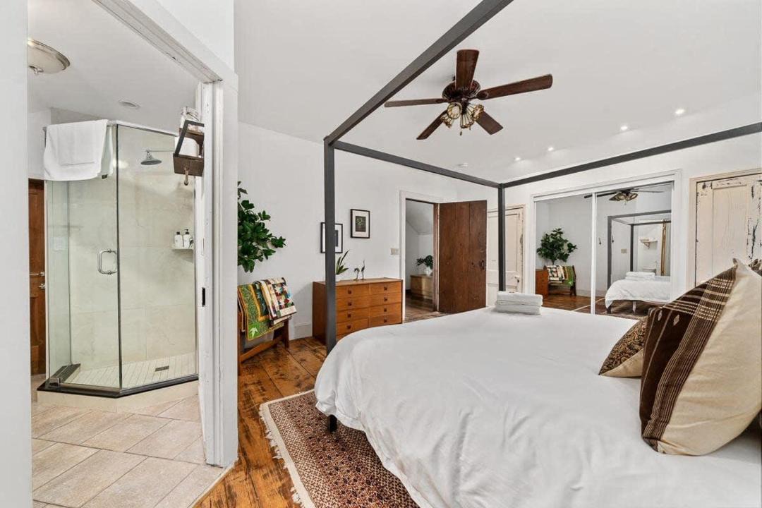Photo of Bedroom in Picton