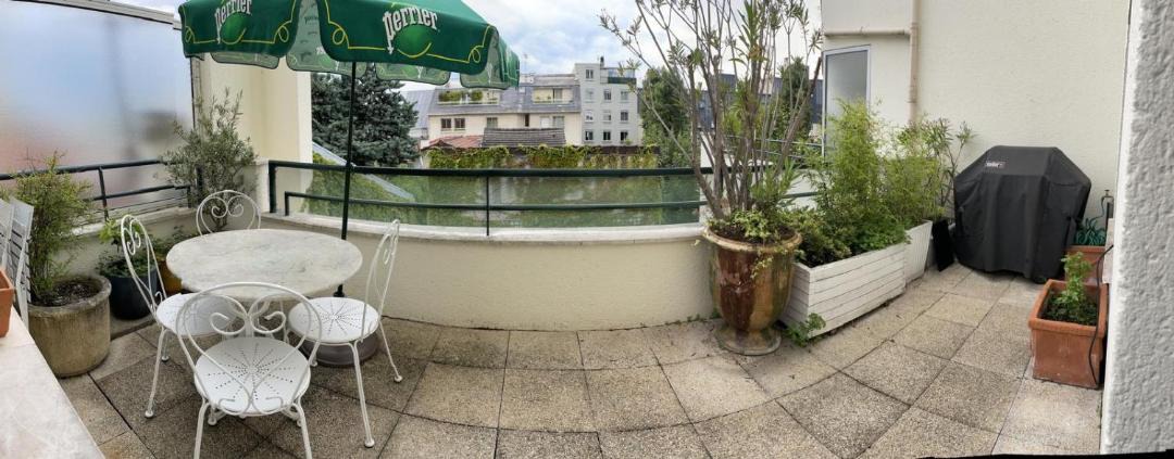 Photo of Patio Balcony in Quartier de Becon