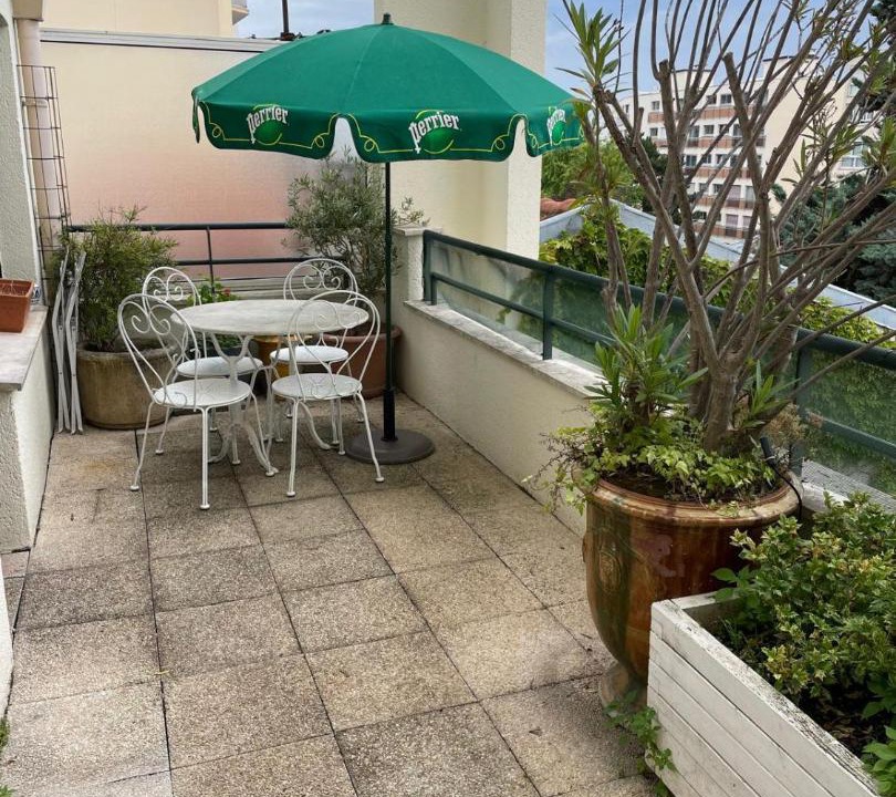 Photo of Patio Balcony in Quartier de Becon