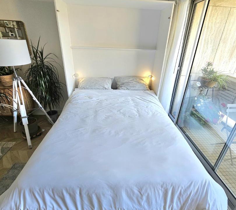 Photo of Bedroom in Saint-Lambert