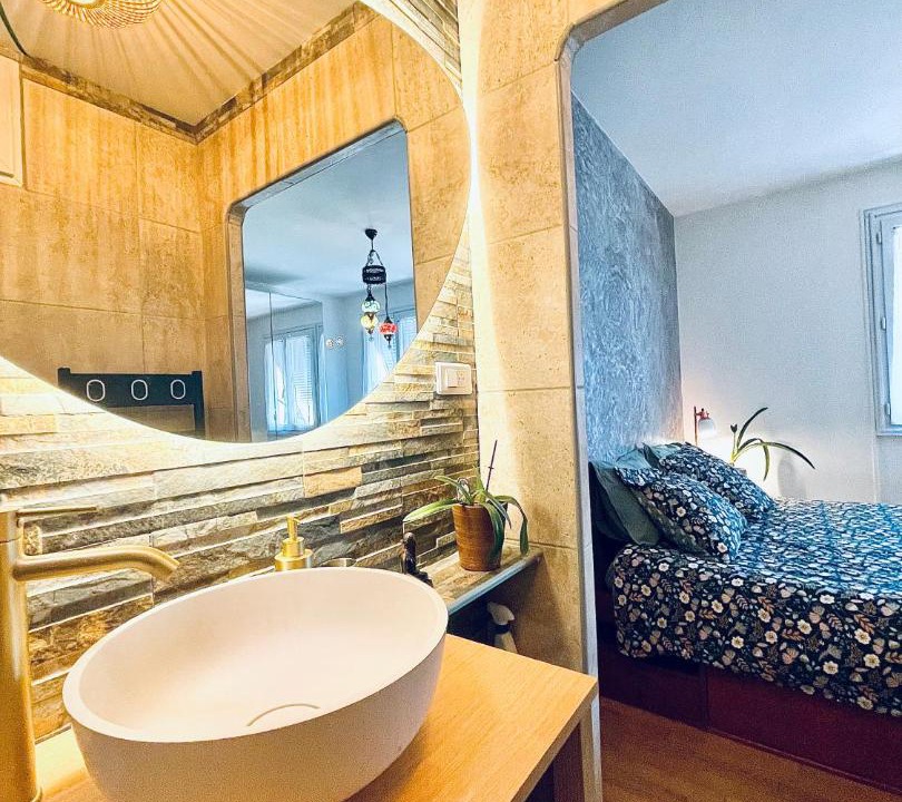 Photo of Bathroom in Le Blanc-Mesnil