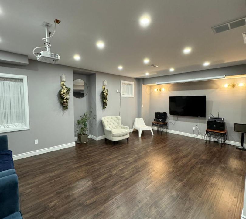 Photo of Livingroom in Aurora