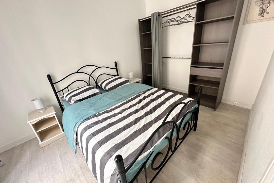 Photo of Bedroom in Saint-Ouen