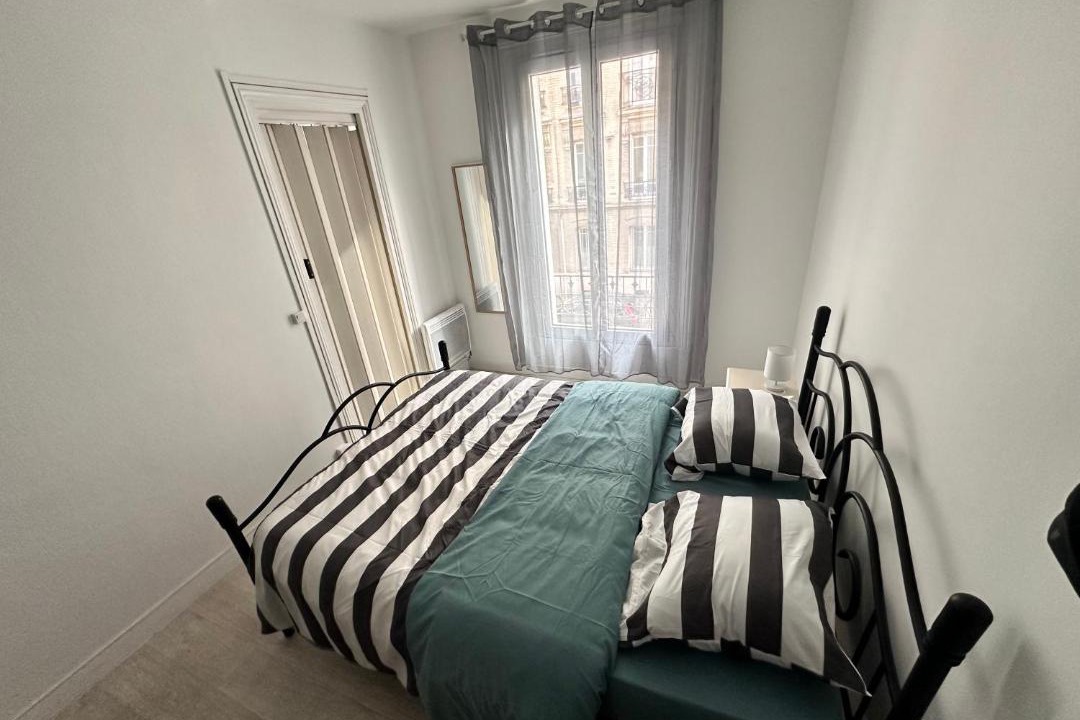 Photo of Bedroom in Saint-Ouen