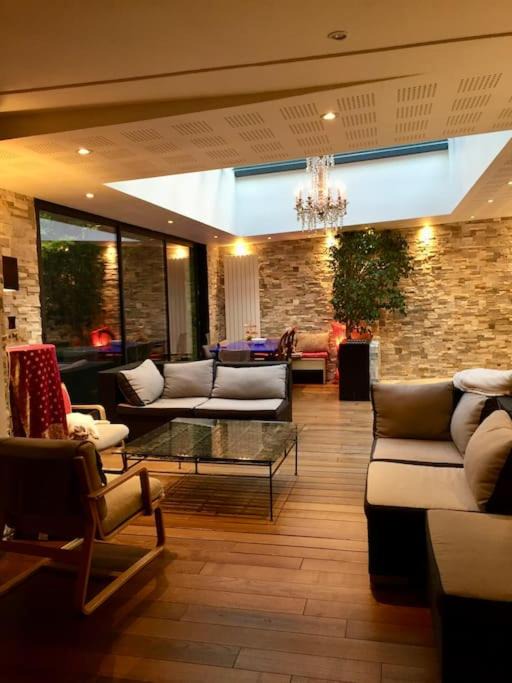 Photo of Livingroom in Vanves