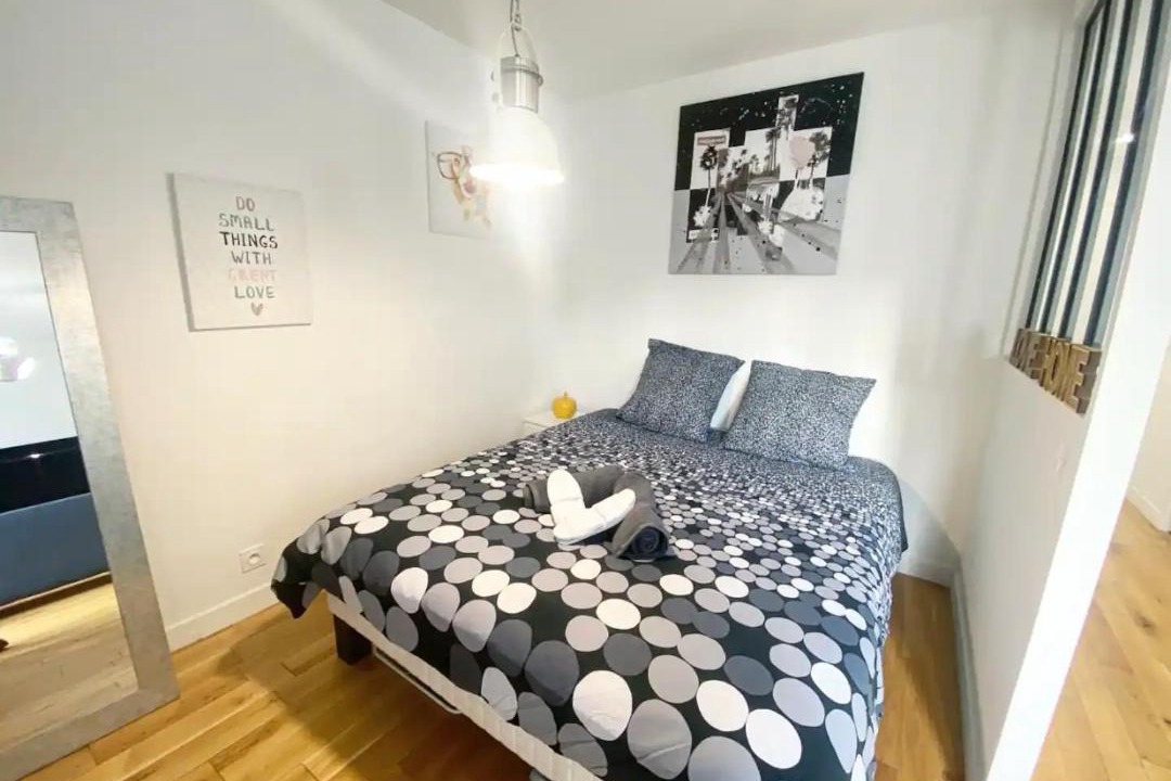 Photo of Bedroom in Charenton-le-Pont