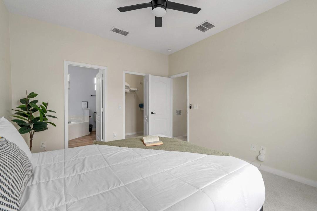 Photo of Bedroom in Tuscan Hills