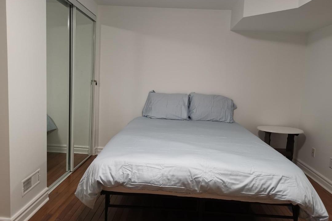 Photo of Bedroom in Richmond Hill
