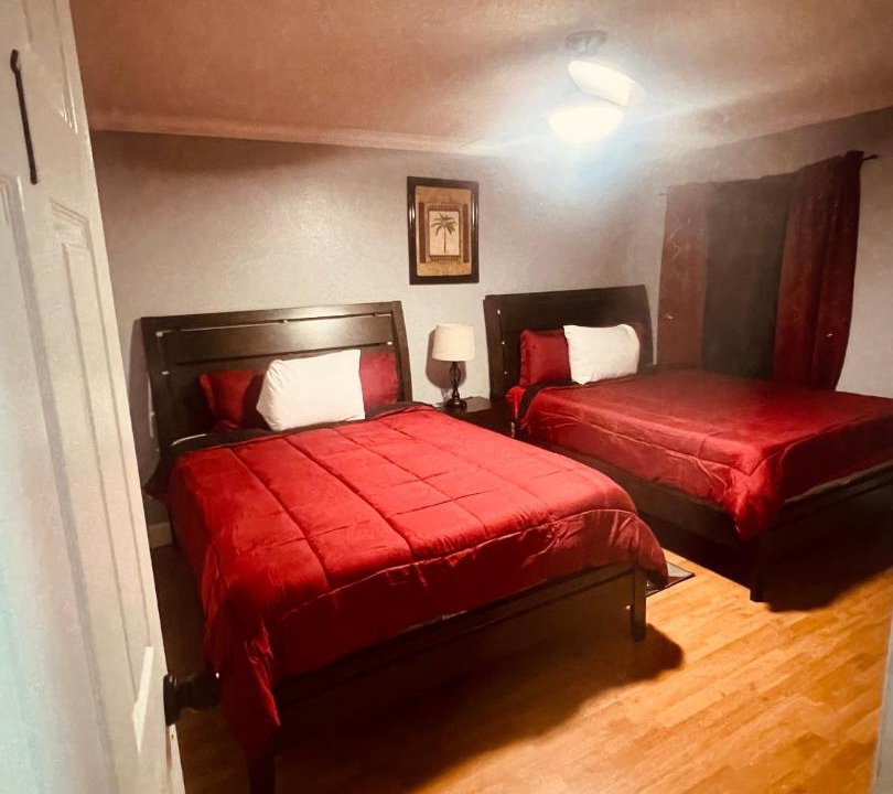 Photo of Bedroom in Oak Ridge