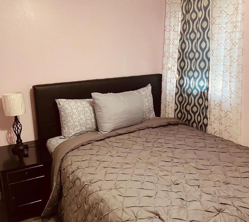 Photo of Bedroom in Oak Ridge