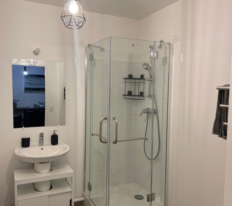 Photo of Bathroom in Le Blanc-Mesnil