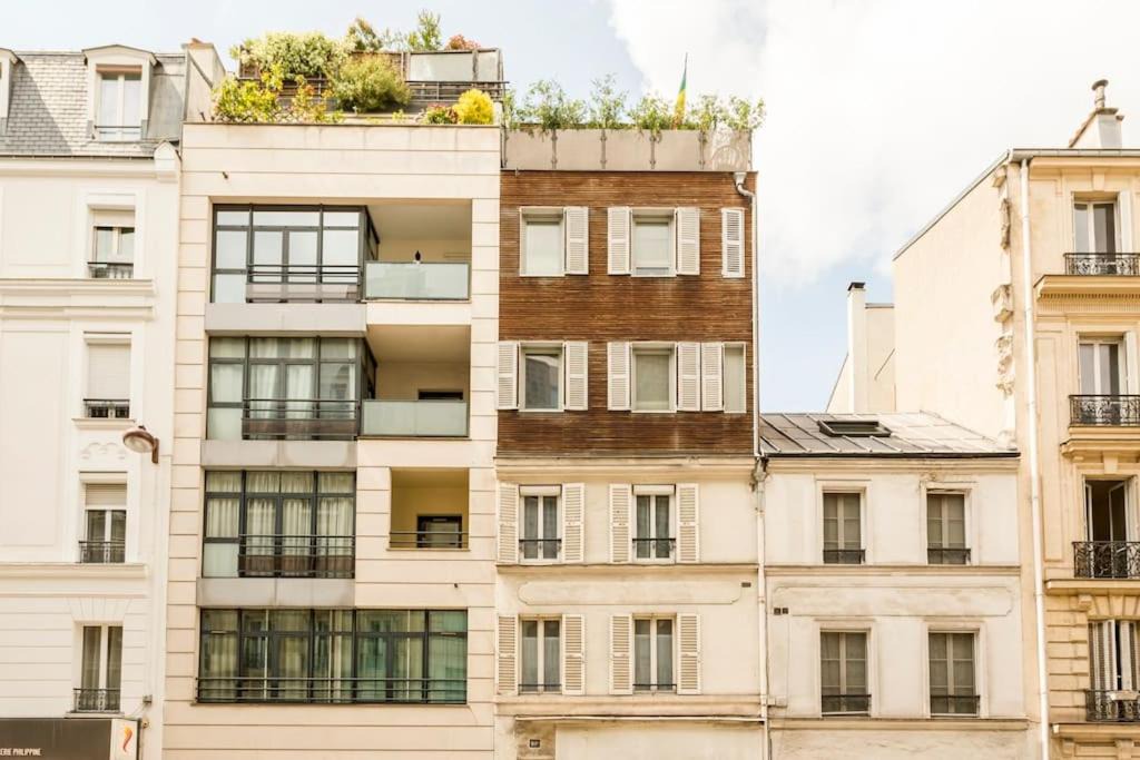 Photo of Others in Grenelle