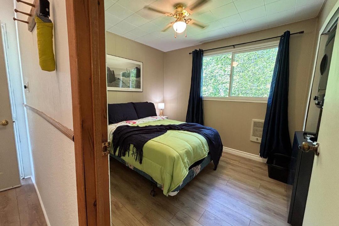 Photo of Bedroom in Sauble Beach