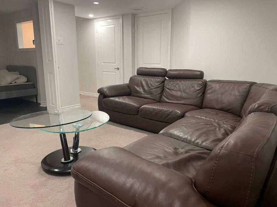 Photo of Livingroom in Richmond Hill