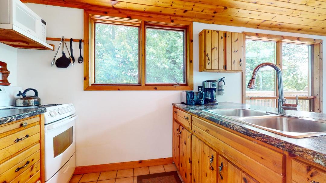 Photo of Kitchen in Northern Bruce Peninsula