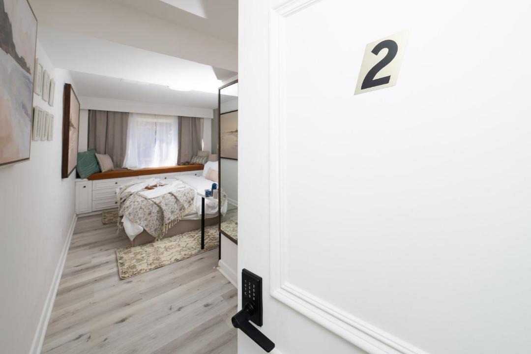Photo of Bedroom in Bathurst Manor