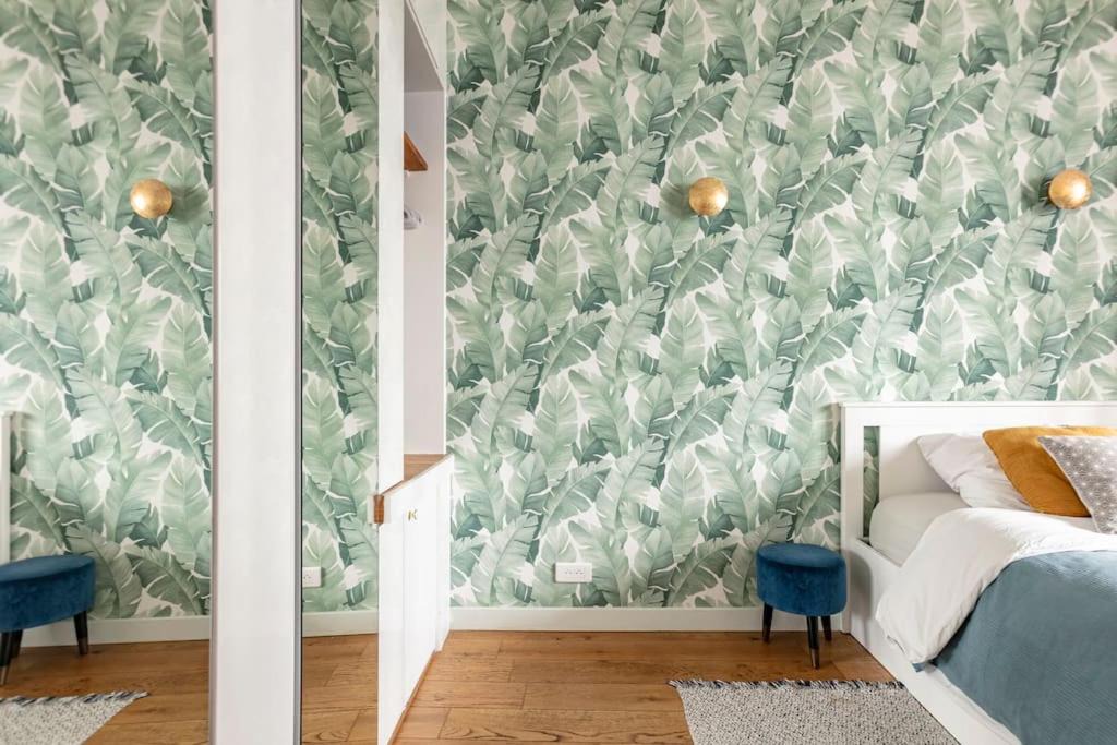 Photo of Bedroom in Suresnes
