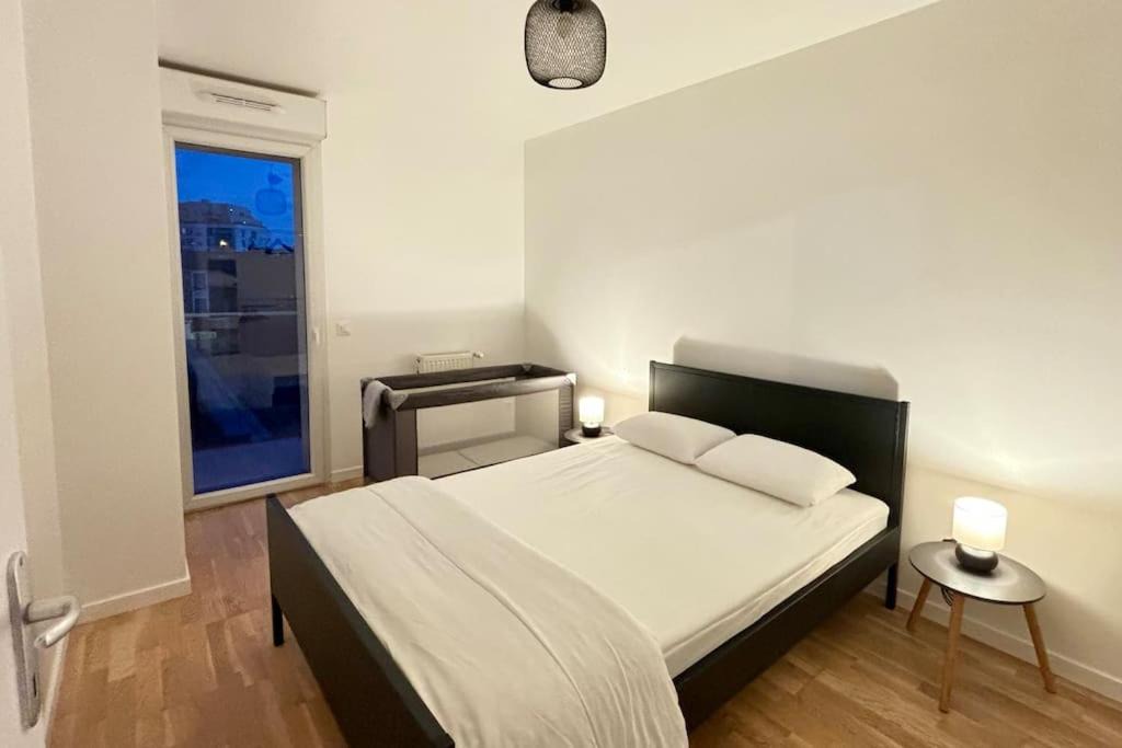 Photo of Bedroom in Rosny-sous-Bois