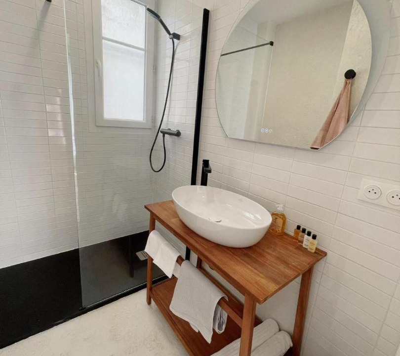Photo of Bathroom in 7th Arrondissement