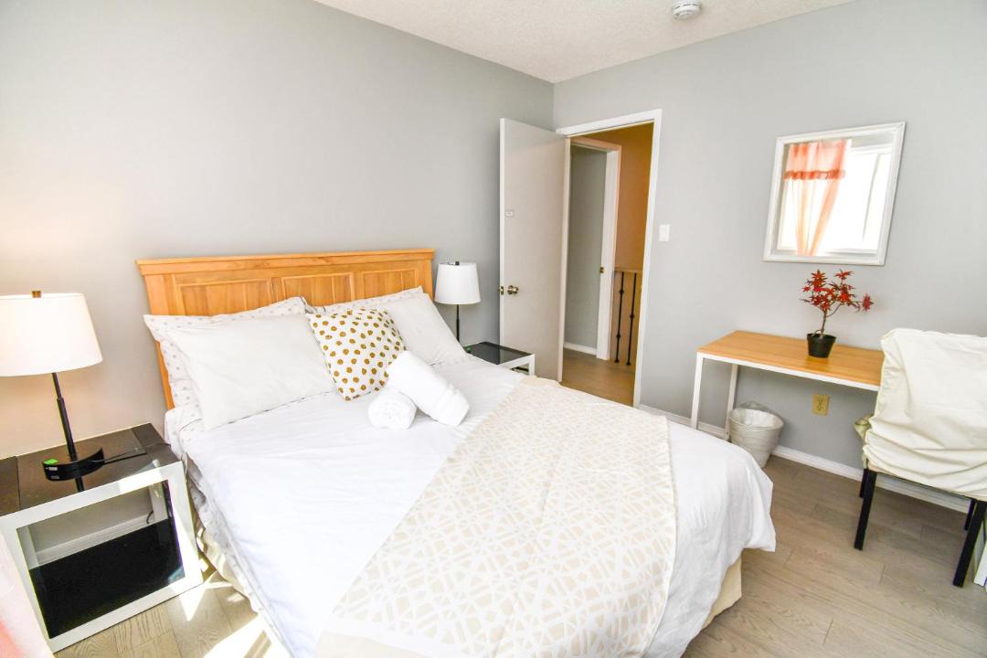 Photo of Bedroom in Alcona