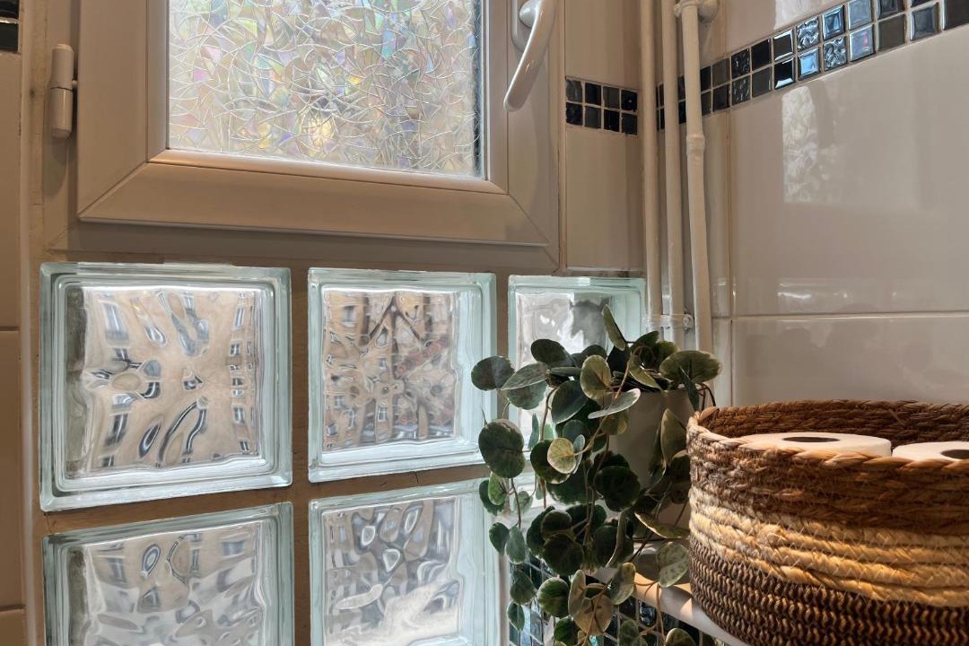 Photo of Bathroom in Saint-Lambert