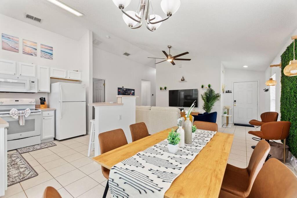 Photo of Kitchen in Haines City