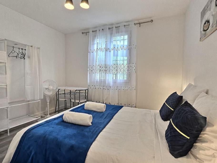 Photo of Bedroom in Montfermeil