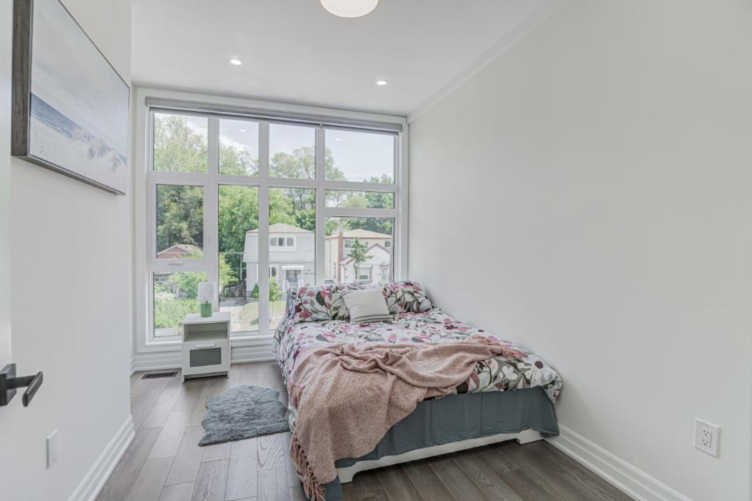 Photo of Bedroom in Oakridge
